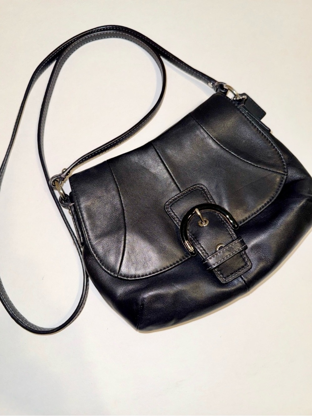 Vintage Y2K Coach Mini Soho Flap Buckle Crossbody All Black Leather Minimalist